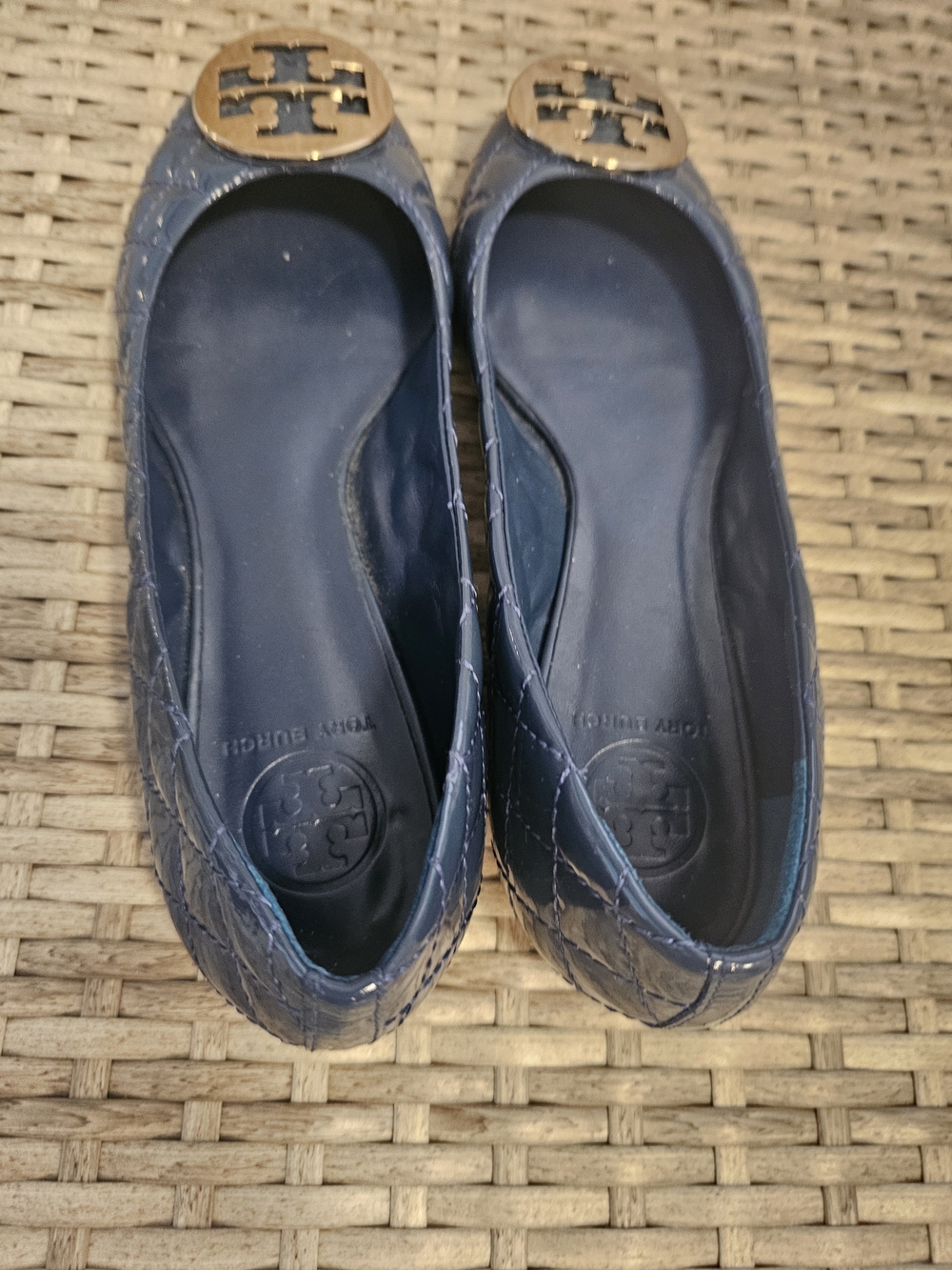 Tory Burch Navy Patent Leather Logo Ballet Flats - Picture 7 of 8